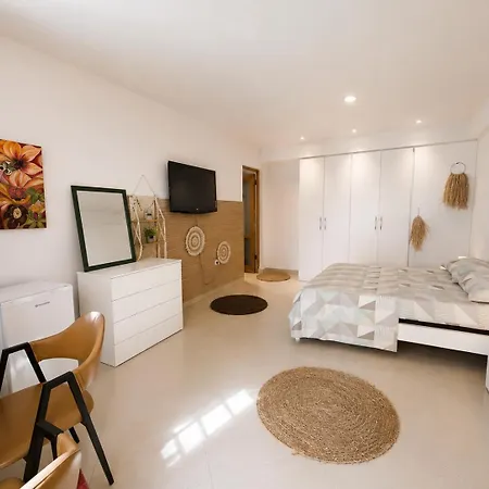 Whisper Aparts Apartment